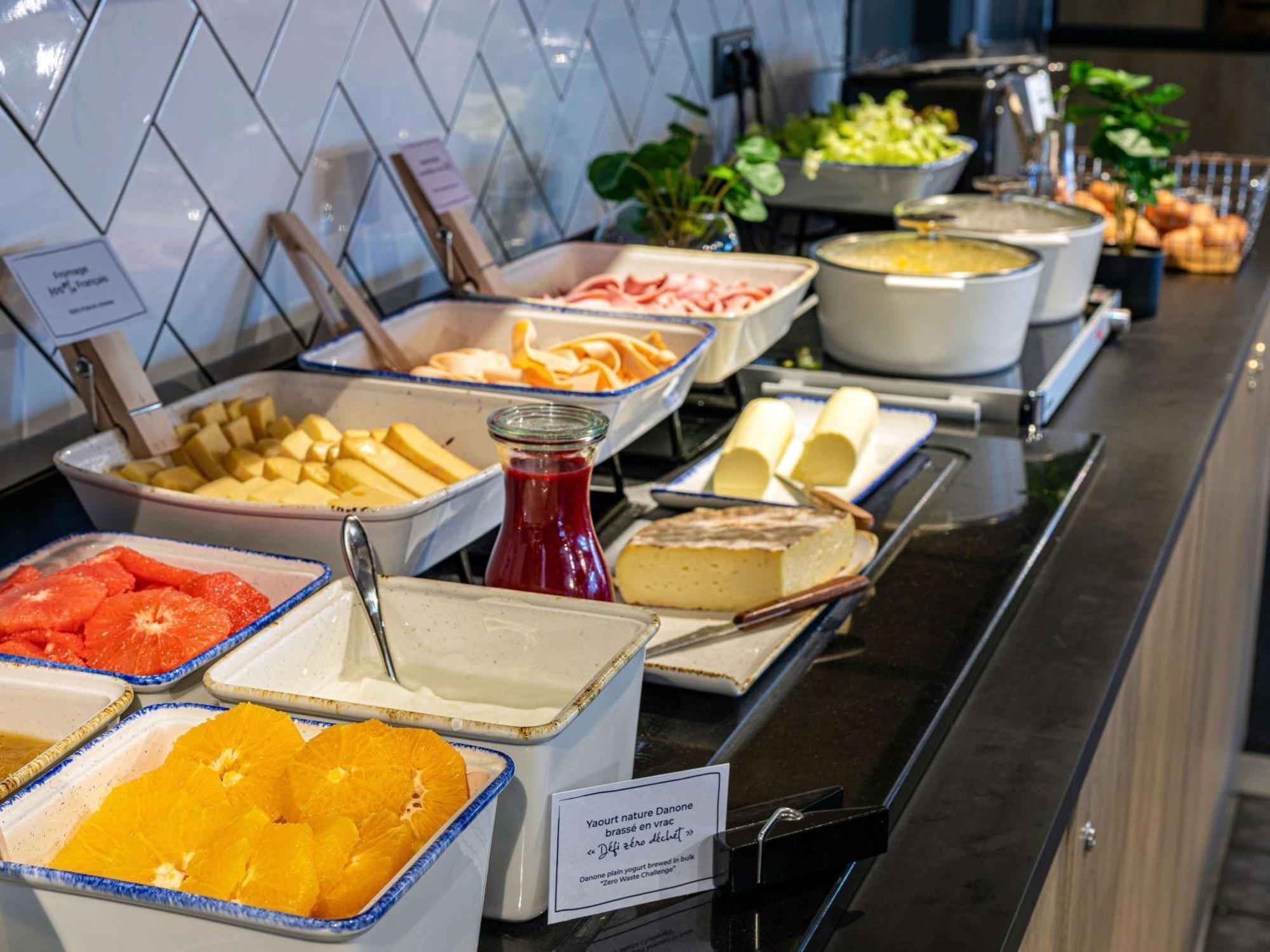 Ibis Paris Rueil Malmaison Экстерьер фото